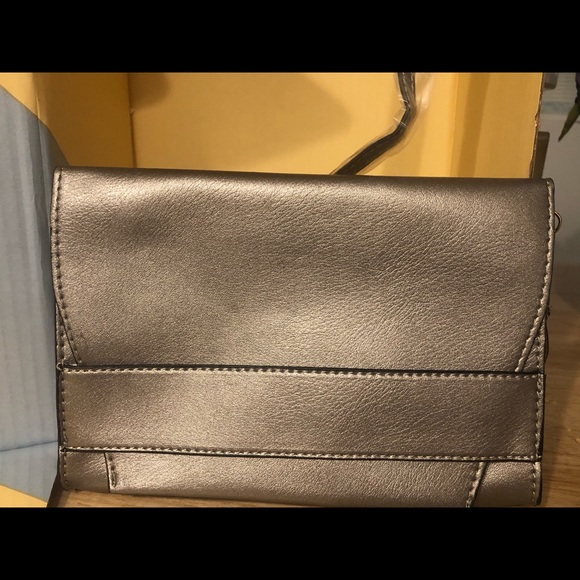 Summer & Rose Celine Crossbody - Picture 3 of 4